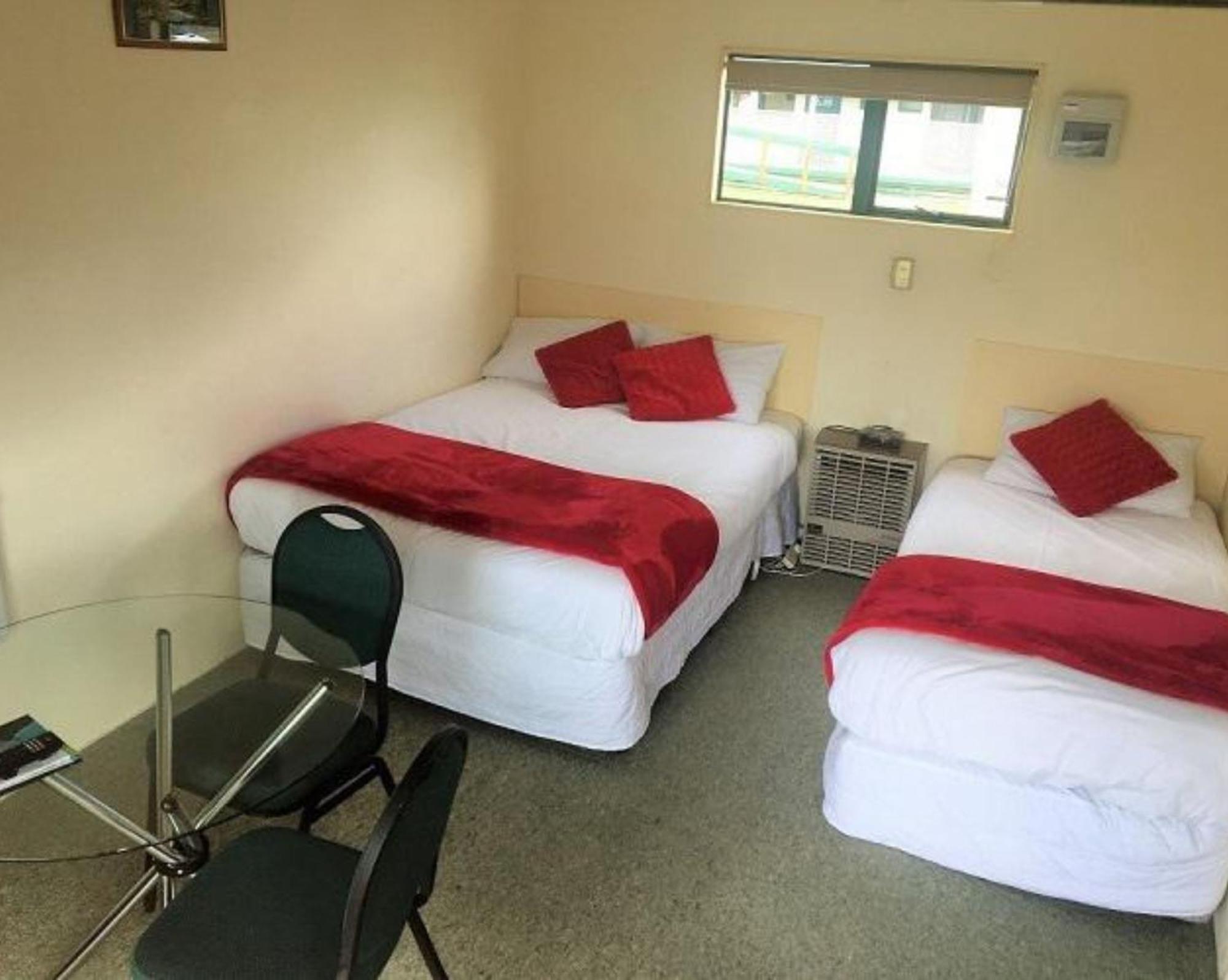 Otorohanga Kiwi Holiday Park Pokoj fotografie